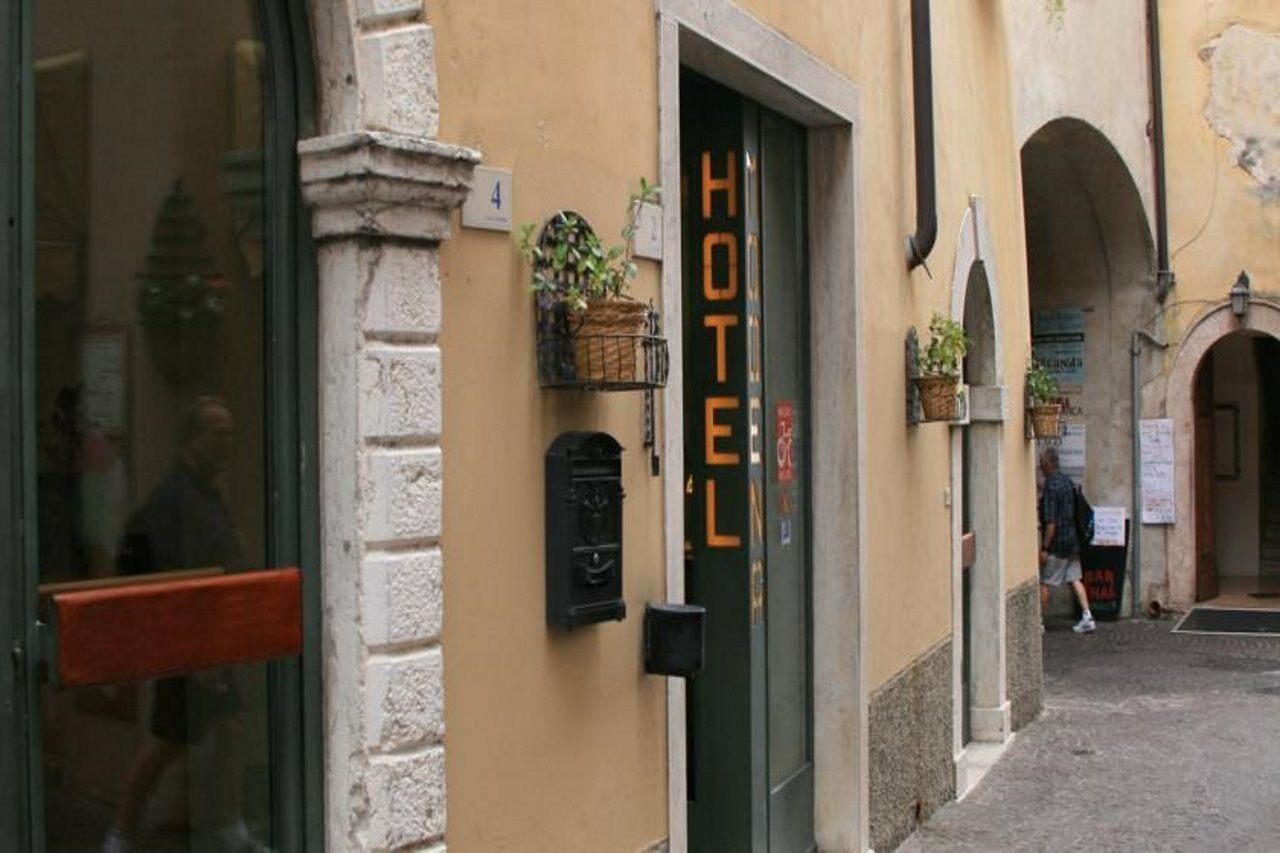 Hotel Modena Old Town Malcesine Exterior foto